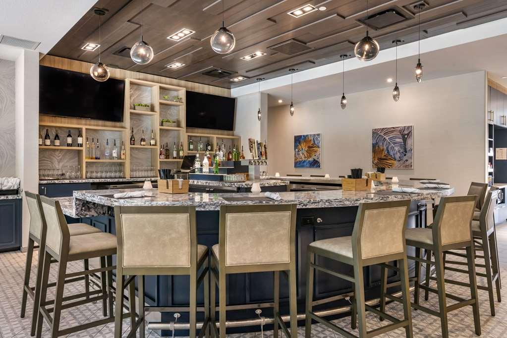 Cambria Hotel Orlando Airport Restaurant bilde